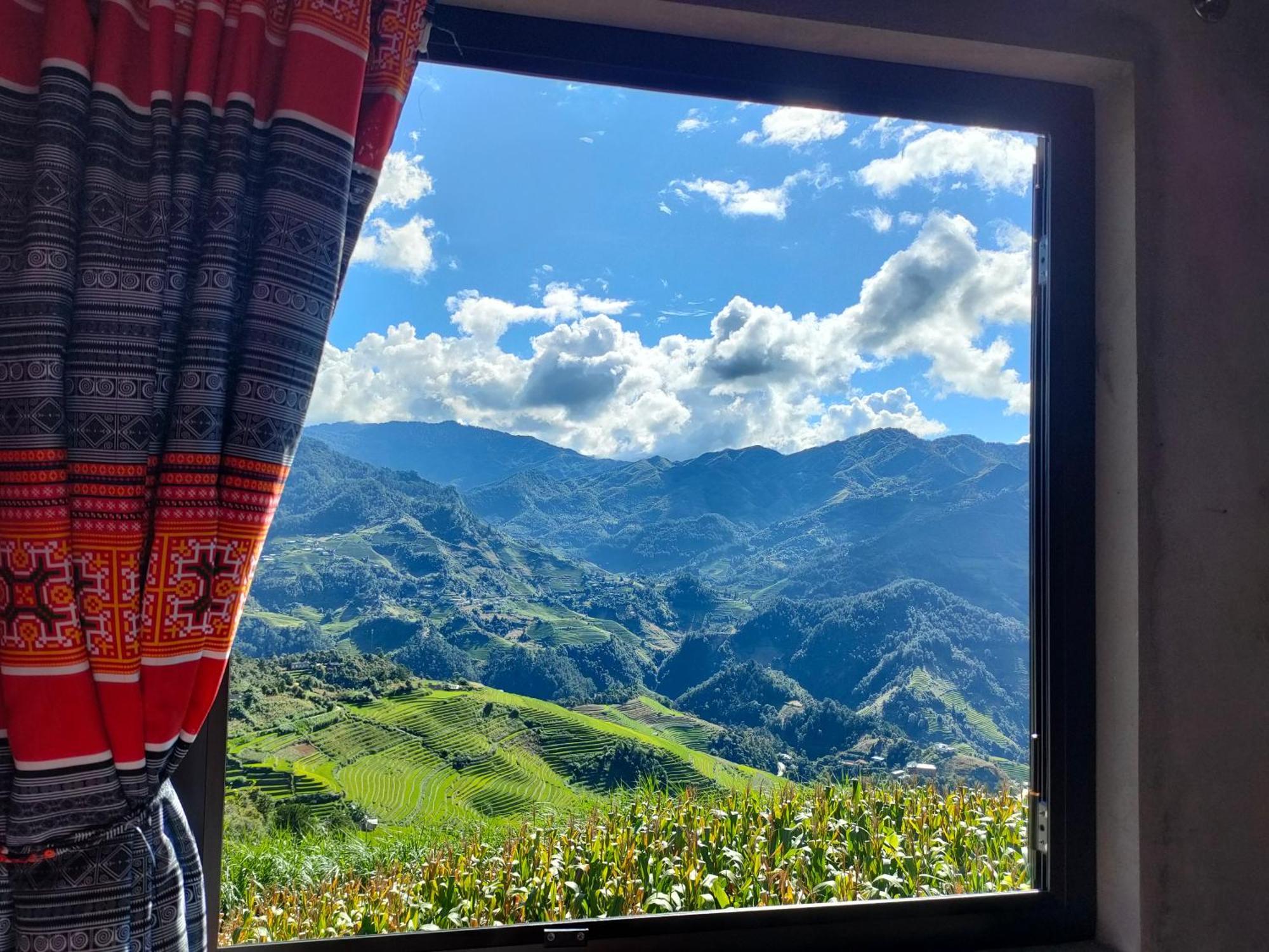 Indigenous Homestay- Trek- Food- Bus Mu Cang Chai Cameră foto